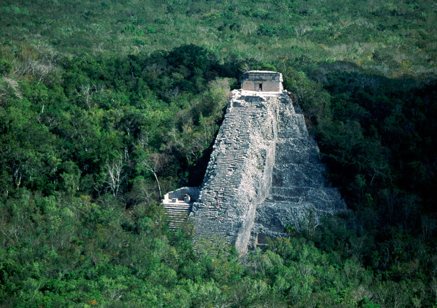 zona arqueológica de Cobá